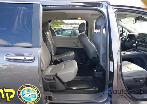 2023 Toyota Sienna Xle z USA, uszkodzony, nr VIN 5TDYRKEC9PS152552